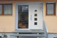 Haustüre mit Glas